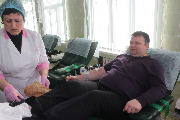 В.Б. Новиков на областной станции переливания крови